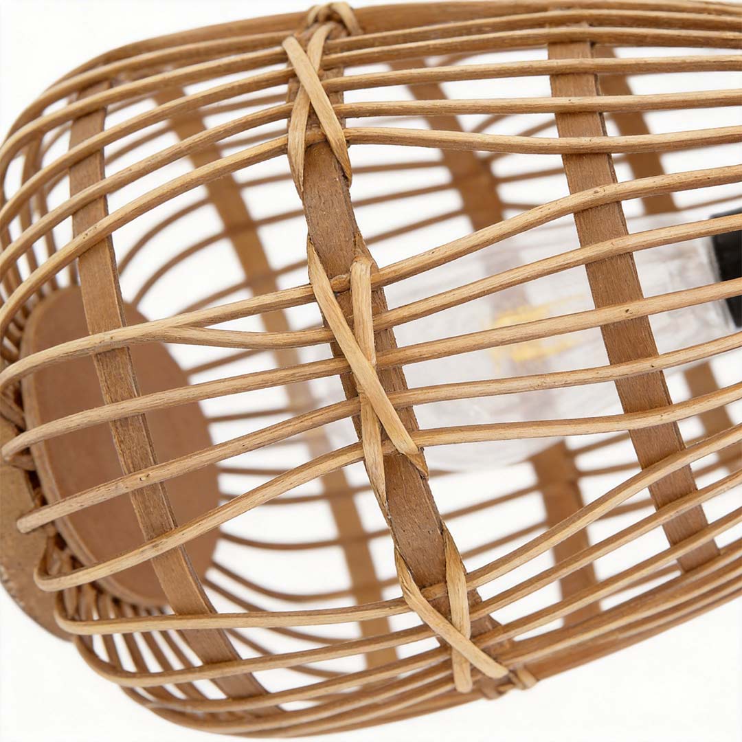 RattanGlow | Charming Vintage Outdoor Solar Lantern for Ambiance