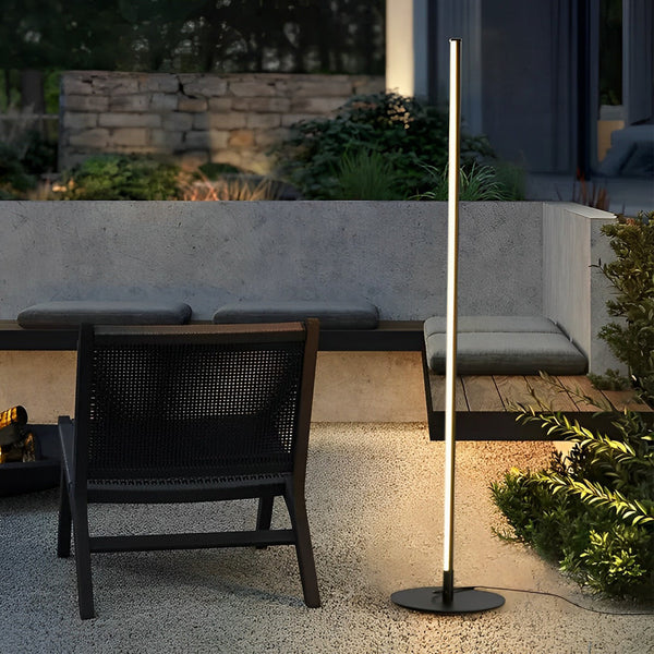 Modern Linear Outdoor Floor Lamp | IP65 Waterproof LED Garden Light