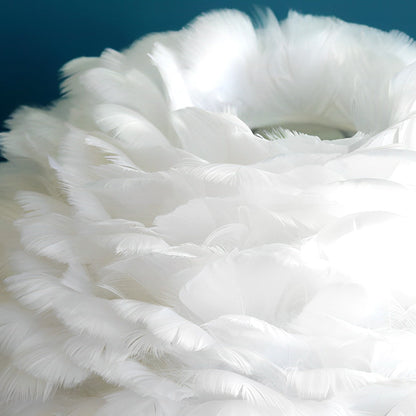 FeatherGlow | Elegant Soft Feather Table Lamp with Crystal Accents 4